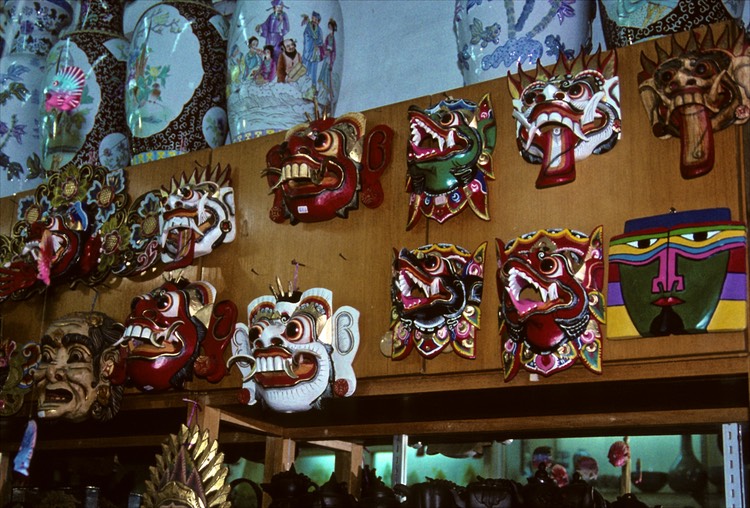 For the Singapore tourists 1992