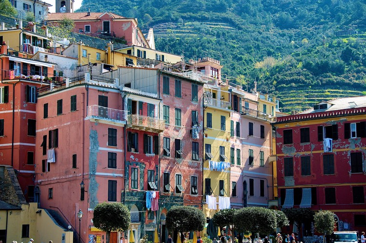 Vernazza main square
