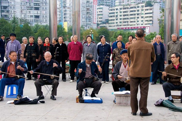 Fengdu - retired musicians perform